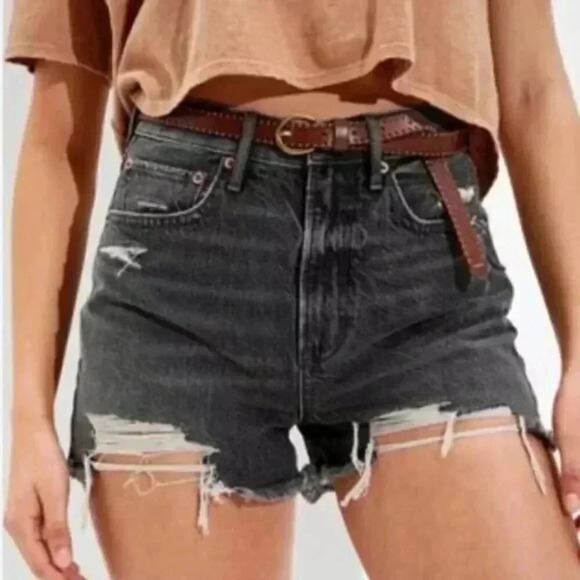American Eagle Highest Rise '90s Boyfriend Jean Shorts Black Denim Distressed  4 - Picture 1 of 11